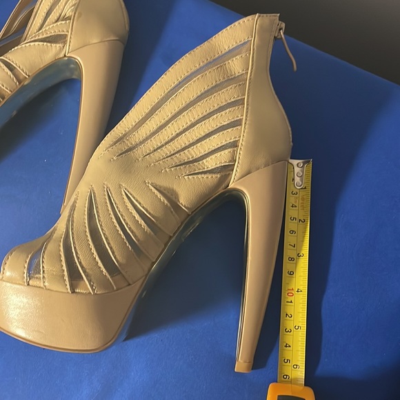 Bebe heels - Picture 5 of 5
